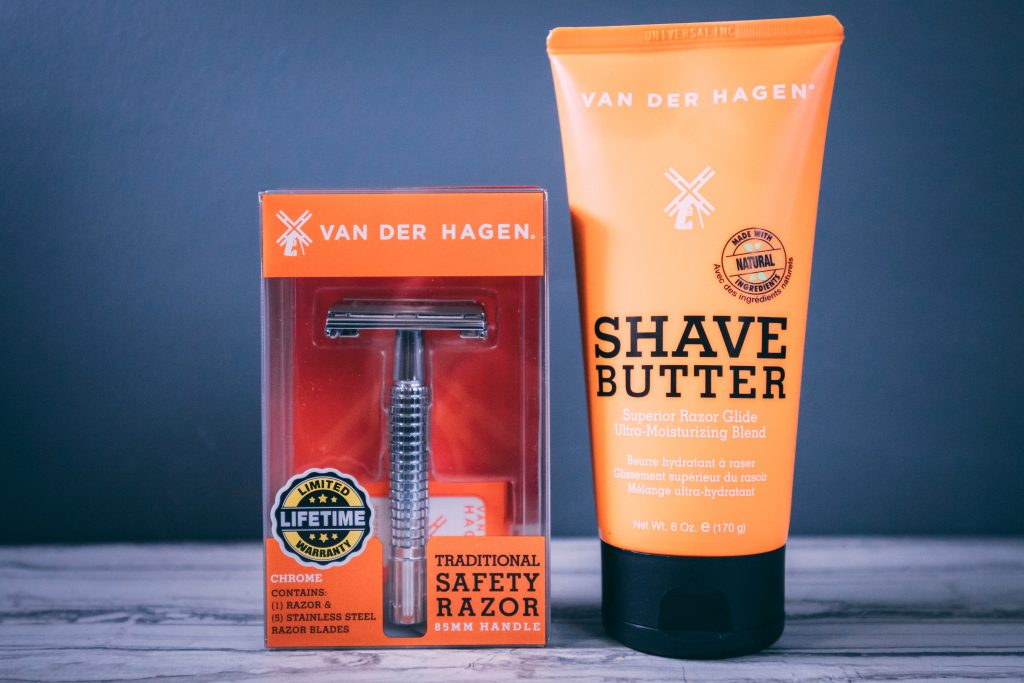Razor and shaving cream for truck drivers